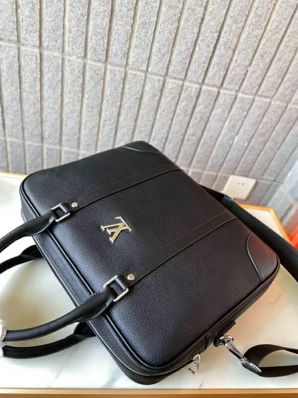 louis vuitton aaa homme sac a main  s_124aa342